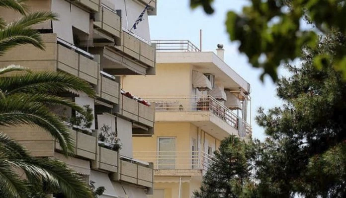 Καταπληκτικό… γλέντι σε ανακοίνωση διαχειριστή πολυκατοικίας (εικόνα)